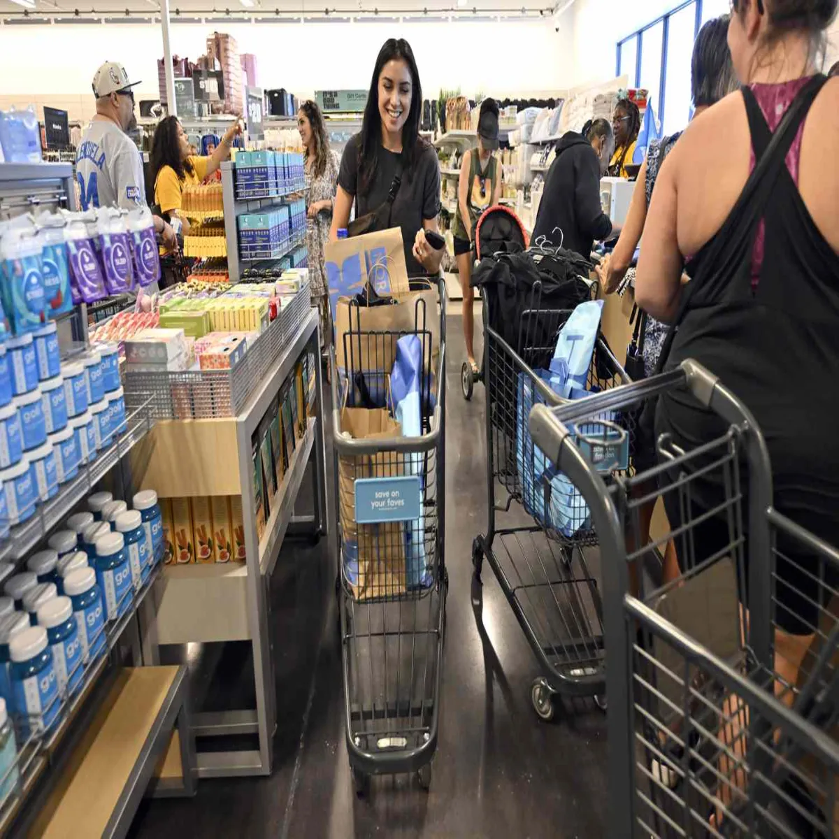 Inflation Cools Slightly Fed Signals Cautious